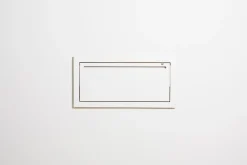 Ambivalenz - Fläpps Hängrail - Knagerække/Hylde - Sort