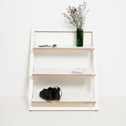 Ambivalenz - Fläpps Leaningshelf - Hylde/Reol - Hvid