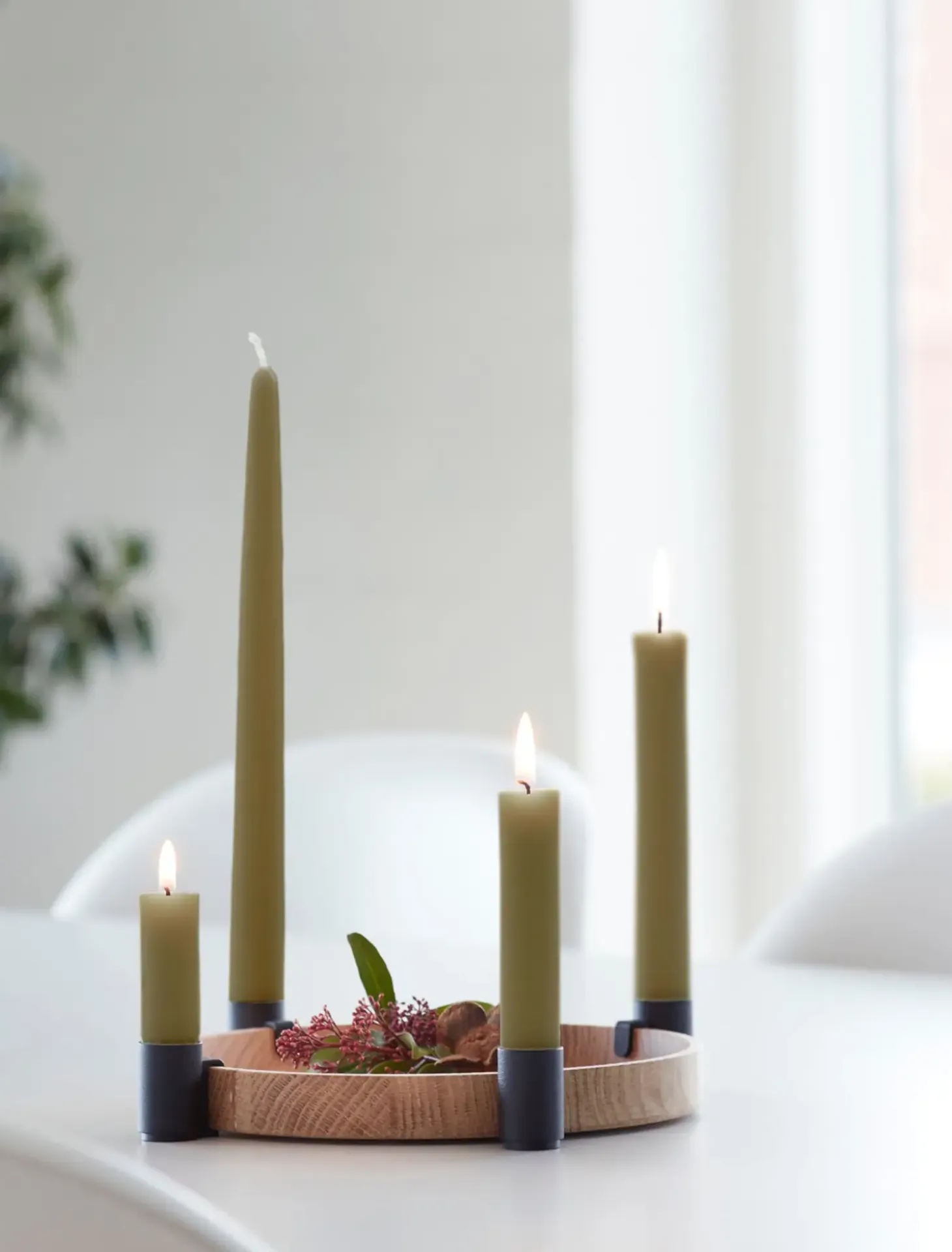 Applicata - Lysestage - LUNA - Eg og Sort Metal