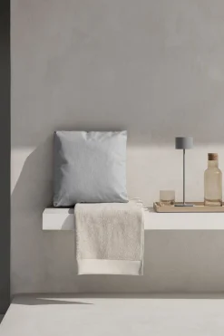 Blomus - Bath Towel - White - RIVA