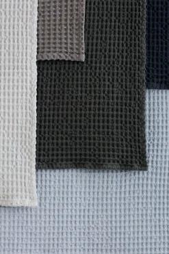 Blomus - Hand Towel - Black - CARO