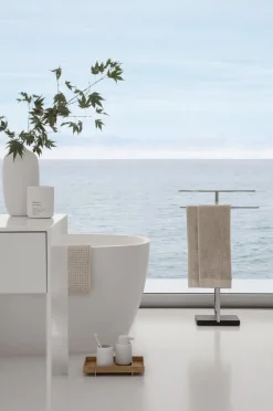 Blomus - Scented Candle - Sandalwood Myrra - FRAGA