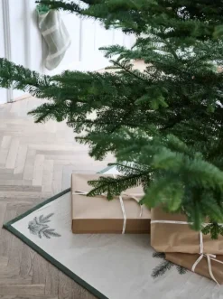 Compliments - Juletræstæppe - Baum Christmas Rug - Grøn - 130x130 cm