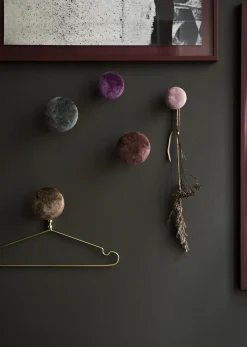 Cozy Living - Helene Hanger - Set of 3 - Black