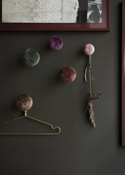 Cozy Living - Helene Hanger - Set of 3 - Gold