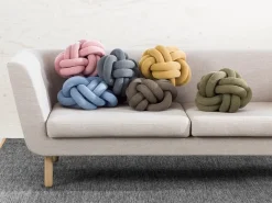 Design House Stockholm pude - Knot pude i lysegrå