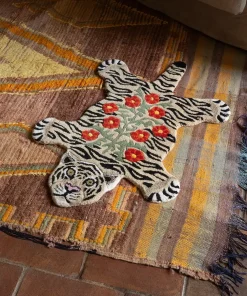 Doing Goods - Floral White Gulvtæppe - Small - 92x62 cm