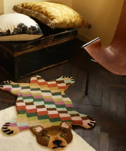 Doing Goods - Gulvtæppe - Bjørn - Archie Check - Small - 92 x 62 cm