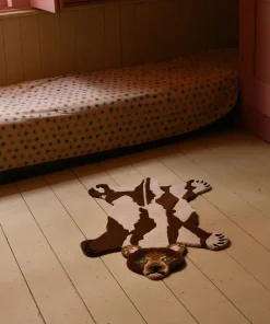 Doing Goods - Gulvtæppe - Quin Bear - Large