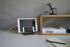 Dot Aarhus - Brass Dock - Tabletholder - Valnød/Sort