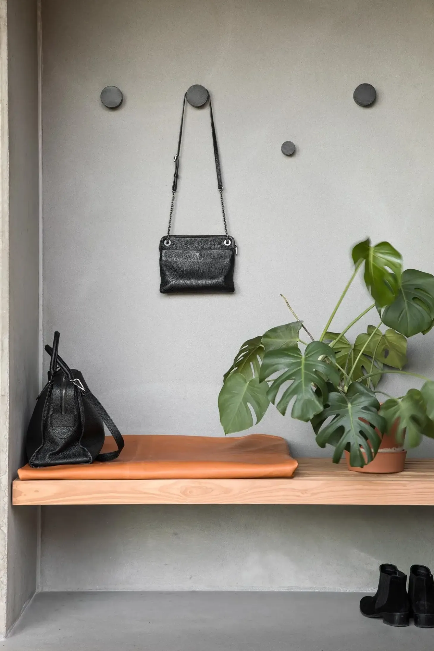 Ekta Living - Knage i sort eg - Wood Knot - Big - ø 7 cm