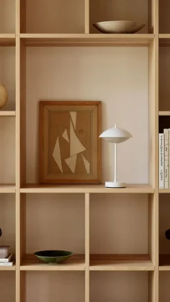 Fritz Hansen - Bordlampe - Musling™ Portable - Hvid