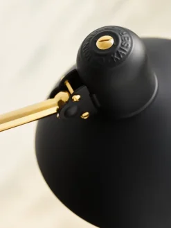 Fritz Hansen - Kaiser Idell 6580-F - Gulvlampe - Mat sort - Messing