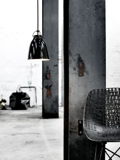 Fritz Hansen - Loftlampe - Caravaggio - Sort - P3 Large - Grå ledning 6m