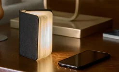 Gingko - LED Smart Booklight - Black Leather - Large
