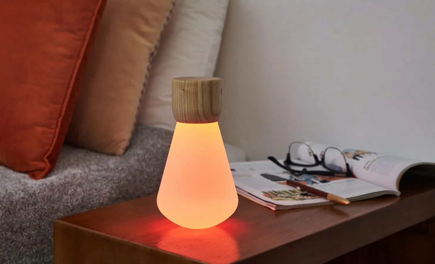 Gingko - Pentagon Light bulb Lamp Mini White Ash Wood