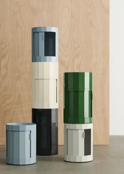 Hay - Facet Cabinet - Misty Blue - low - sidebord - blå - med hjul