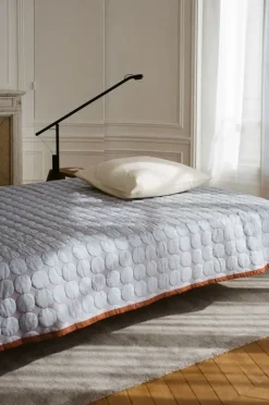 Hay - sengetæppe - Mega Dot - lyseblå Light Blue - 260x260 cm