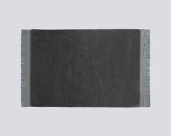 HAY tæppe - Raw Rug 140 x 200 i antracit, Wrong For HAY