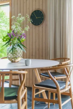 Hemverk - Vægur - Lys Eg/Mørkegrøn - Sølv visere - Ø38 cm