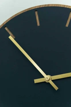 Hemverk - Vægur - Lys Eg/Sort - Guld visere - Ø38 cm