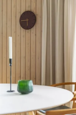 Hemverk - Vægur - Mørk Eg/Burgundy - Kobber visere - Ø28 cm