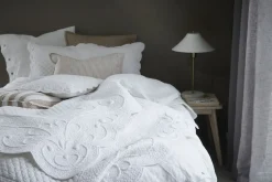 Lene Bjerre - Fiona pude 50x50 cm. gyldenbrun