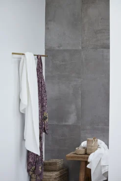 Lene Bjerre - Molli badehåndklæde 140x70 cm. hvid