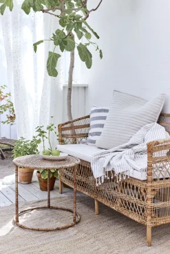 Lene Bjerre - Olivia plaid 170x130 cm. beige stribet