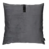 Louise Smærup pude - Mørkegrå pude i velour 65 x 65 cm