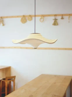 Made By Hand - Pendellampe - Flying Ø78 - Golden Sand