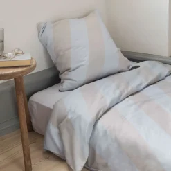 Mette Ditmer - DIAGONAL-sengesæt - Light grey/Sand - W140 x L220 cm