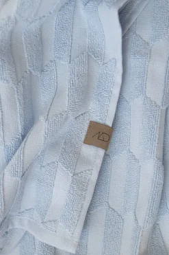 Mette Ditmer - GEO-håndklæde - Light Blue - W70 x L133 cm