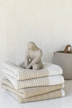 Mette Ditmer - GRID håndklæde, Sand / Off-white