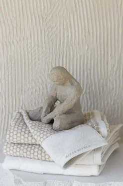 Mette Ditmer - GRID håndklæde, Sand / Off-white