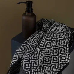 Mette Ditmer - MAROKKO håndklæde, sort/hvid