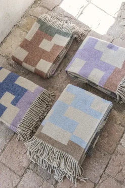 Mette Ditmer - MAZE-plaid - Lilac - W130 x L190 cm