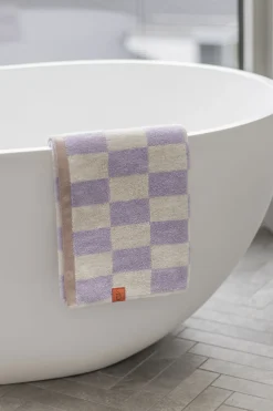 Mette Ditmer - RETRO badehåndklæde, lilla