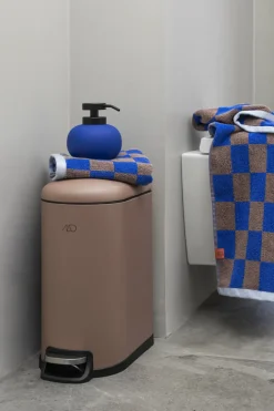 Mette Ditmer - RETRO badehåndklæde, kobolt