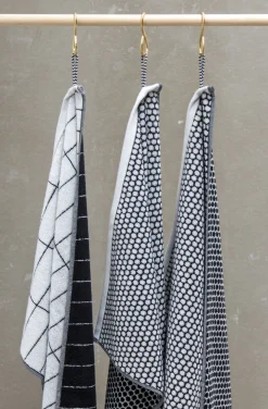 Mette Ditmer - TILE gæstehåndklæde, 2 stk., Sort / Off-white