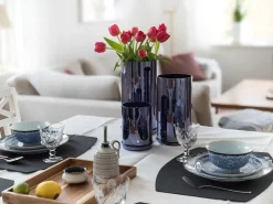 MiLLE W NORDISK DESIGN - Lyslygte/Vase i medium (Sort)