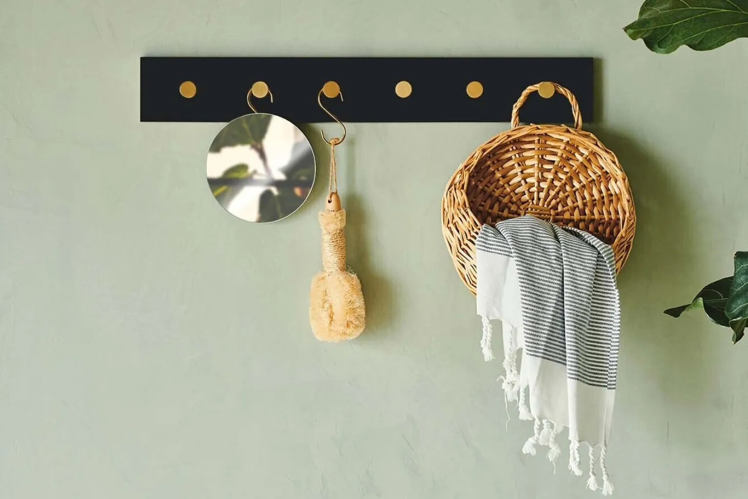 Moudhome - COLOR Knagerække i træ sort - 70 cm