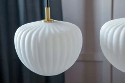 Moudhome - Lampe - MOMA pendel - Opal glas og børstet Messing