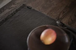 Muubs -Umami Dækkeserviet - Sort/Brun