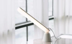 Normann Copenhagen bordlampe - Acrobat bordlampe i sand