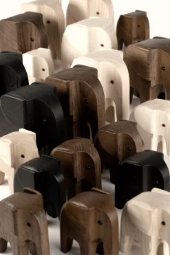 NovoForm - Elefant, sort eg (Large)