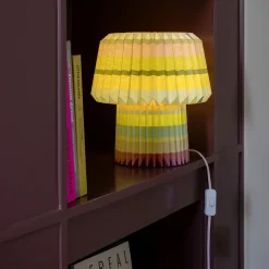 Remember - Bordlampe i papir - Anna stripes