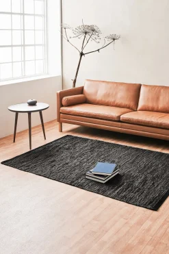 Rug Solid - Tæppe m. læder, sort - 65x135 cm