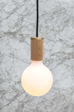 Tala - Pendel i eg - Oak Knuckle Pendant