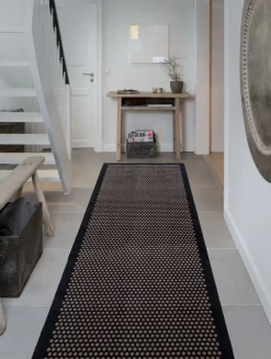 Tica Copenhagen - Løber - Dot - Sort/Sand - 100x300 cm